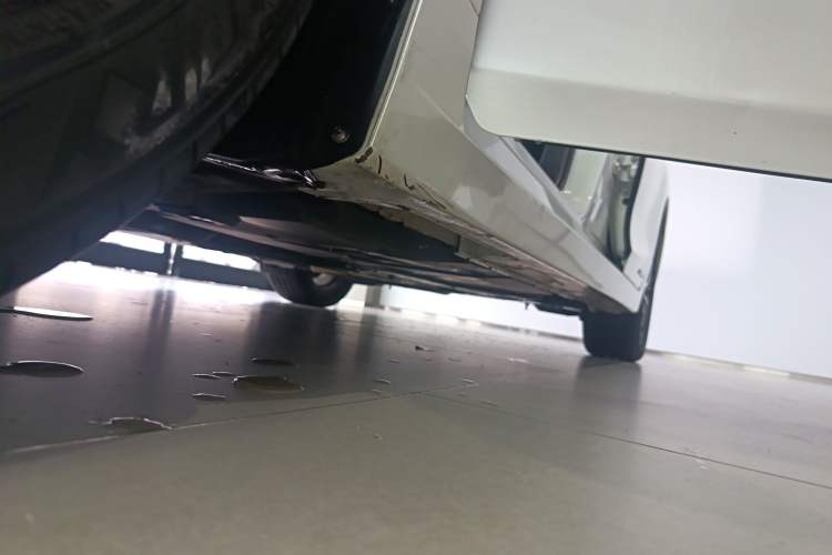 Used Lexus CT 2020 CT200h Comfort Edition Monochrome Left Side Sill