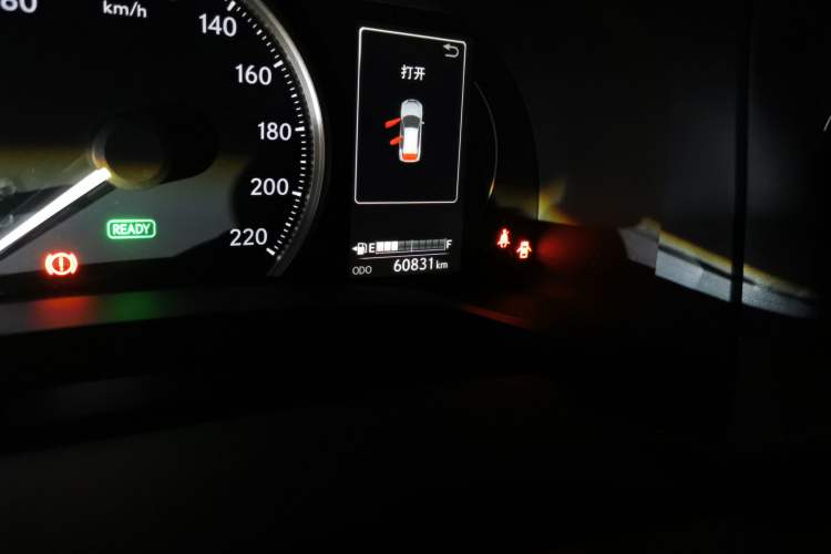 Used Lexus CT 2020 CT200h Comfort Edition Monochrome Odometer Close Up