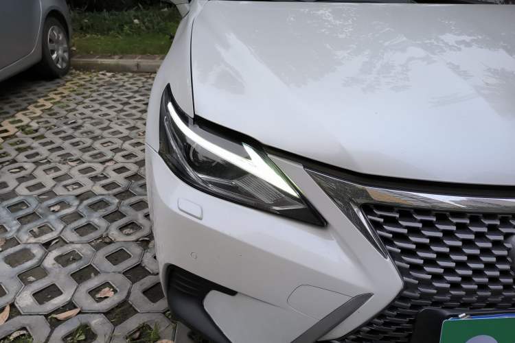 Used Lexus CT 2020 CT200h Comfort Edition Monochrome Right Front Headlight