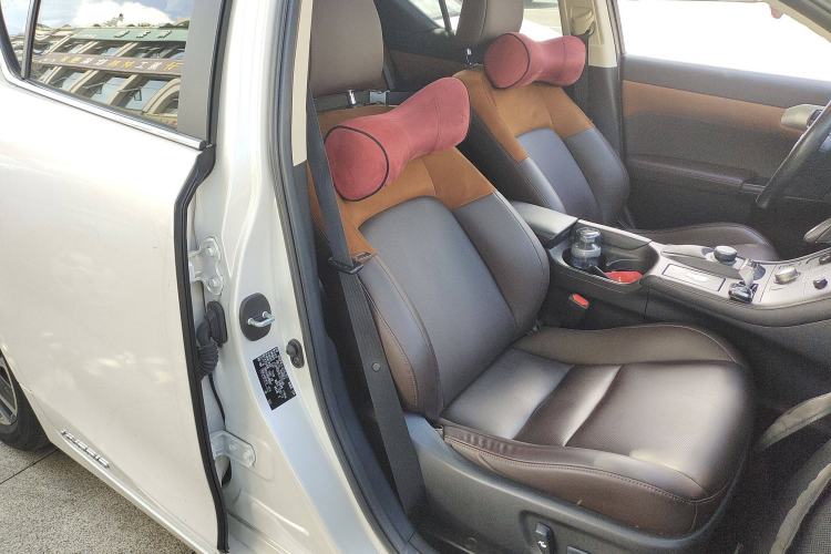 Used Lexus CT 2020 CT200h Comfort Edition Monochrome Right Front Seat