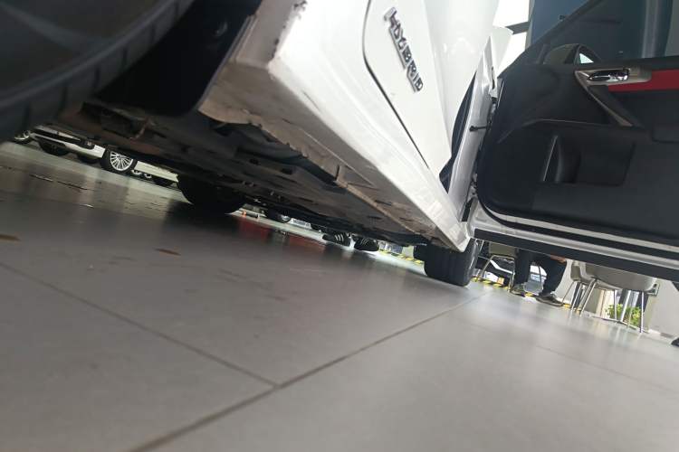 Used Lexus CT 2020 CT200h Comfort Edition Monochrome Right Side Sill