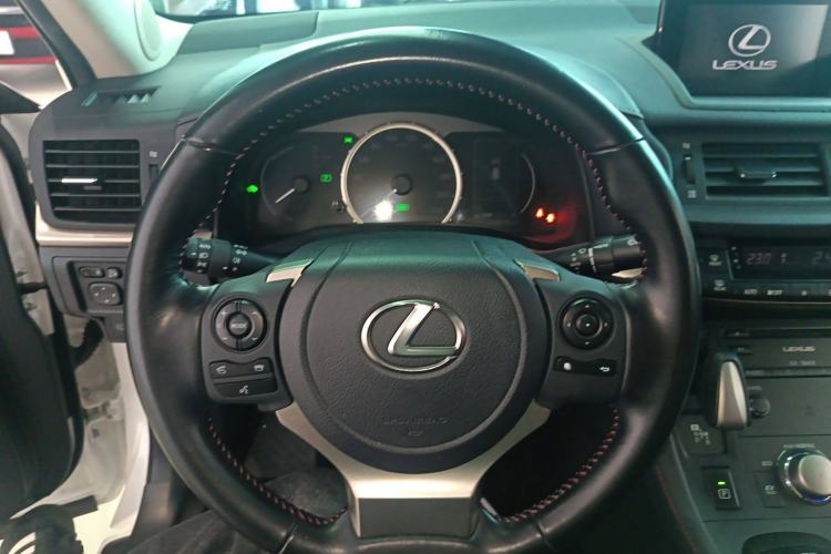Used Lexus CT 2020 CT200h Comfort Edition Monochrome Steering Wheel