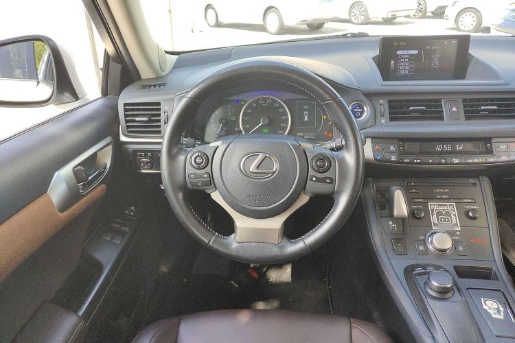 Used Lexus CT 2020 CT200h Comfort Edition Monochrome Steering Wheel