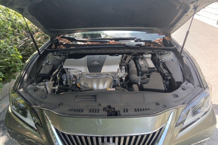 Used Lexus ES 2018 200 Luxury Edition China V Standard Engine Bay