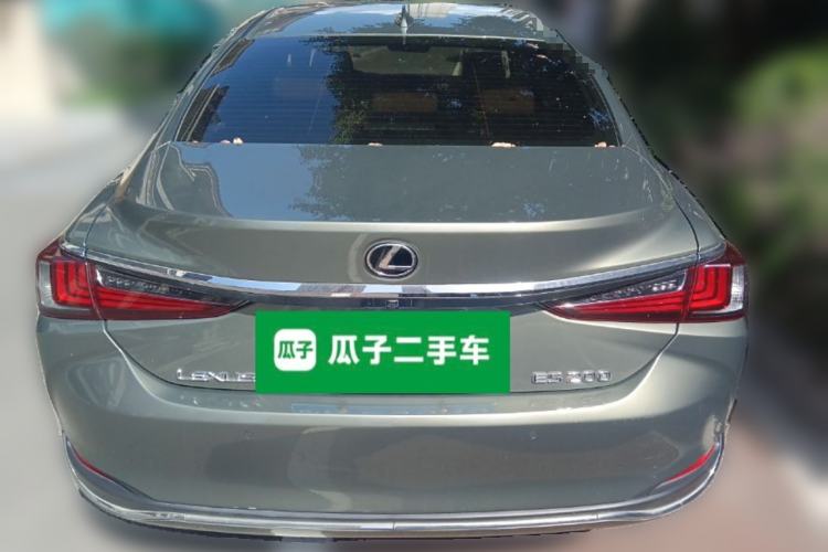 Used Lexus ES 2018 200 Luxury Edition China V Standard Exterior 4