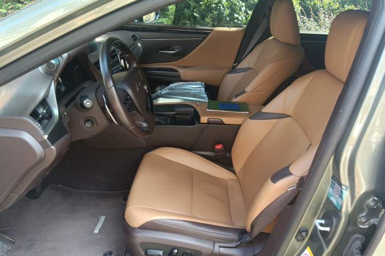 Used Lexus ES 2018 200 Luxury Edition China V Standard Left Front Seat