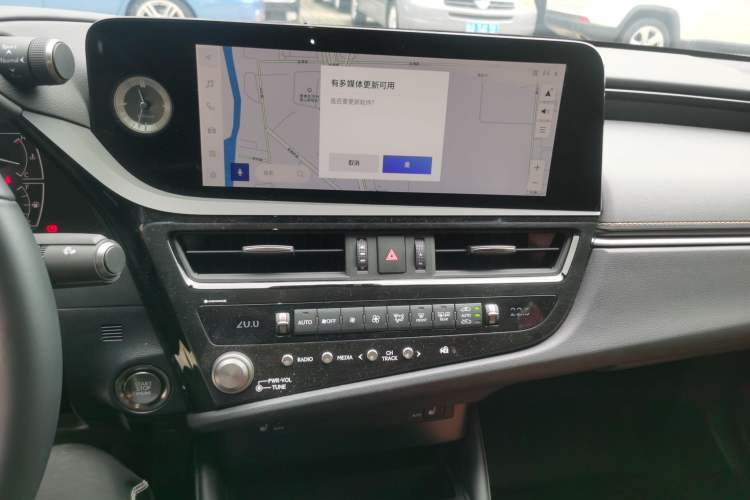 Used Lexus ES 2023 200 Excellence Edition Audio And AC Panel