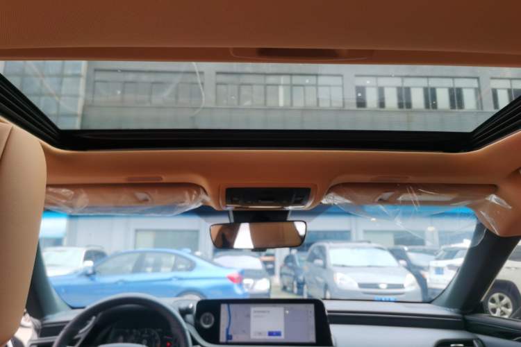 Used Lexus ES 2023 200 Excellence Edition Headliner