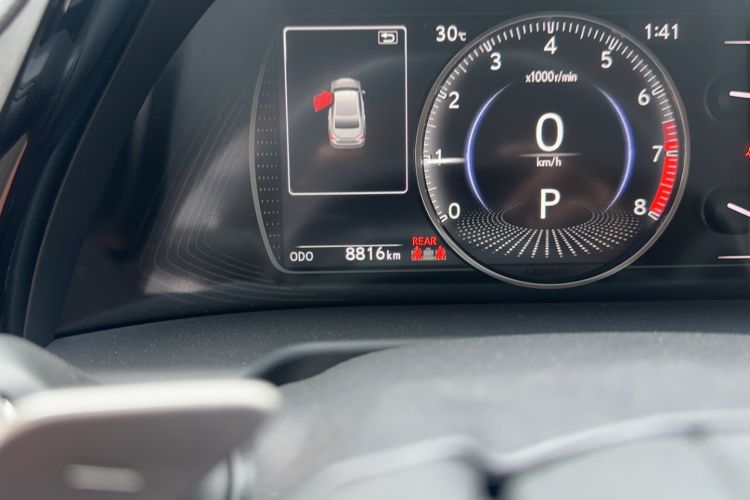 Used Lexus ES 2023 200 Excellence Edition Odometer Close Up