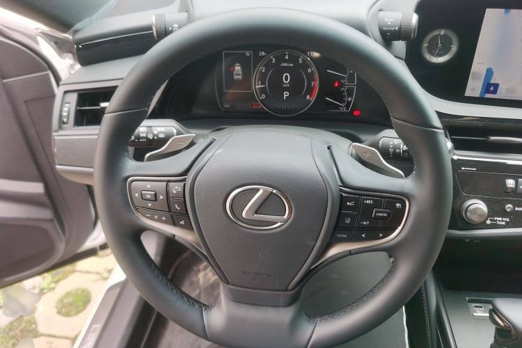 Used Lexus ES 2023 200 Excellence Edition Steering Wheel