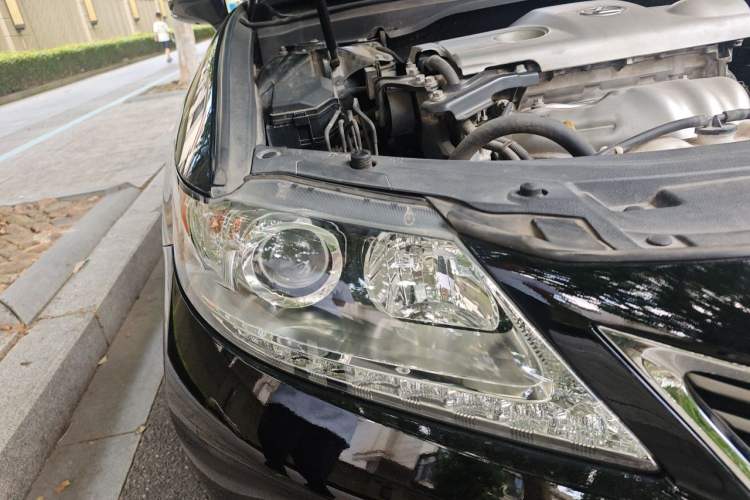 Used Lexus ES 2005 330 Right Front Headlight