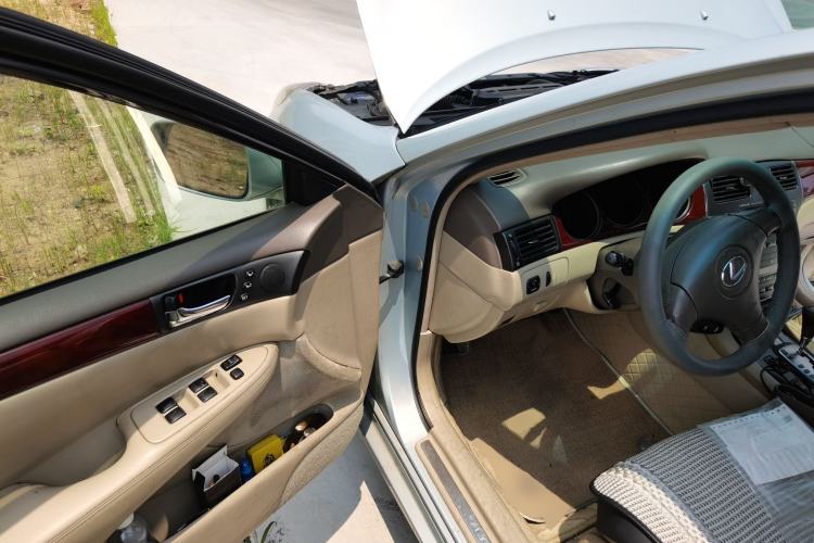 Used Lexus ES 2005 330 Driver Seat