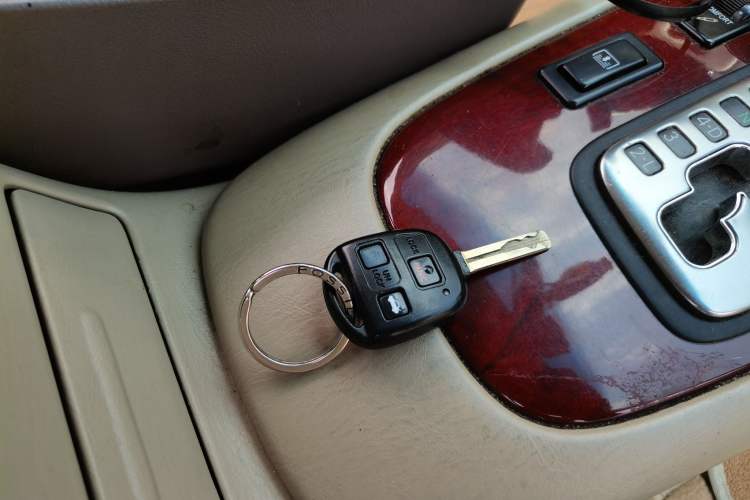 Used Lexus ES 2005 330 Vehicle Key