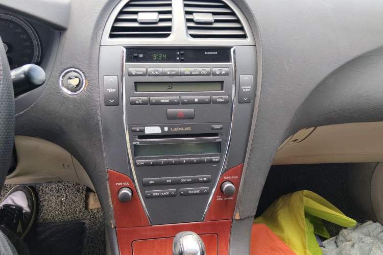 Used Lexus ES 2006 350 Audio And AC Panel