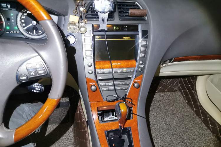 Used Lexus ES 2006 350 Luxury Edition Audio And AC Panel