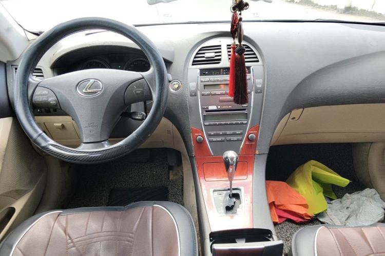 Used Lexus ES 2006 350 Center Console