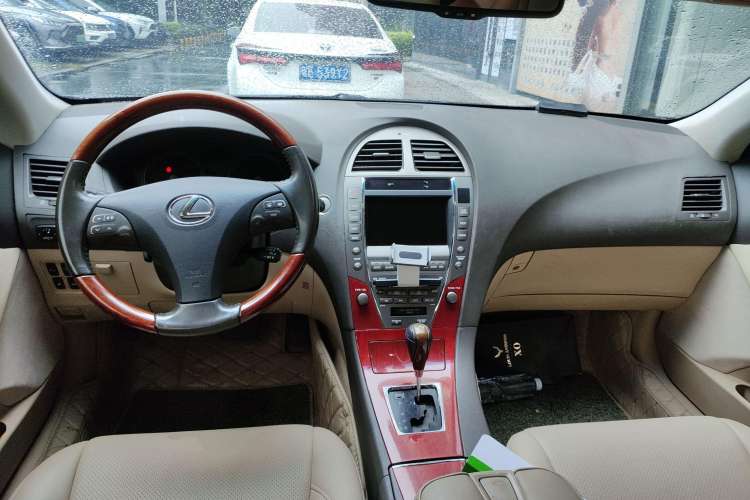 Used Lexus ES 2006 350 Luxury Edition Center Console