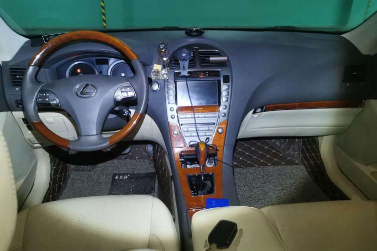 Used Lexus ES 2006 350 Luxury Edition Center Console