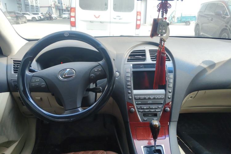 Used Lexus ES 2006 350 Luxury Edition Center Console