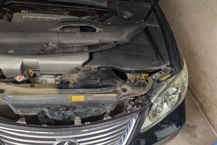 Used Lexus ES 2006 350 Engine Bay Left