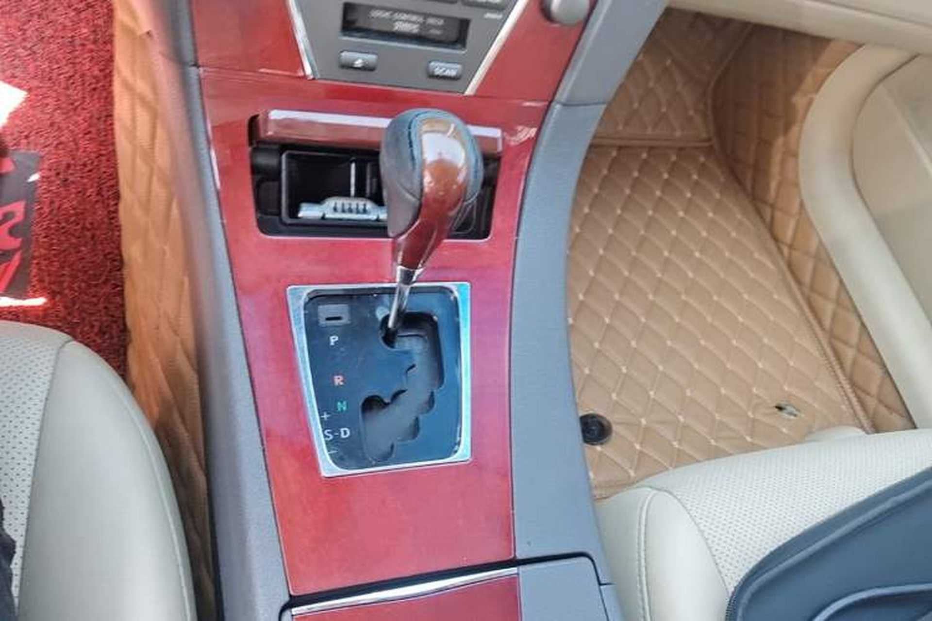 Used Lexus ES  Gear Lever