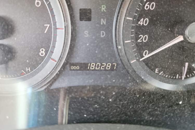 Used Lexus ES 2006 350 Luxury Edition Odometer Close Up