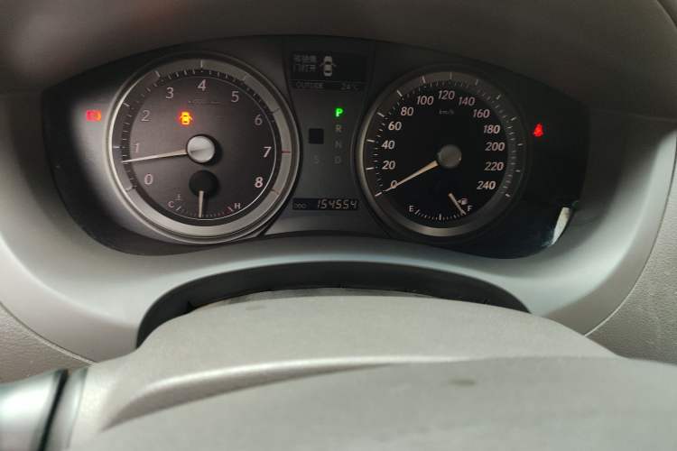 Used Lexus ES 2006 350 Luxury Edition Odometer Close Up