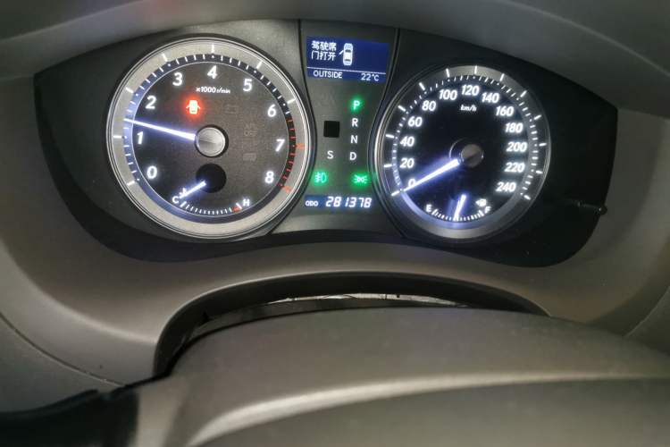 Used Lexus ES 2006 350 Luxury Edition Odometer Close Up