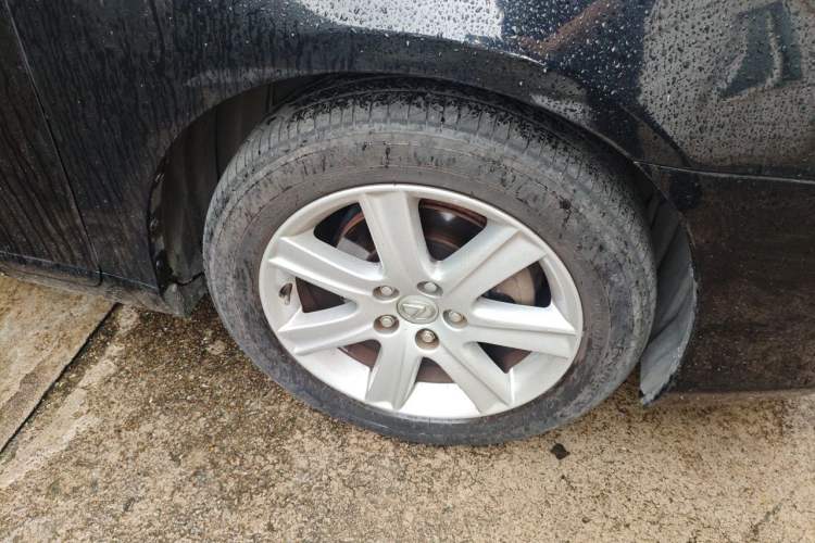 Used Lexus ES 2006 350 Right Front Wheel Hub
