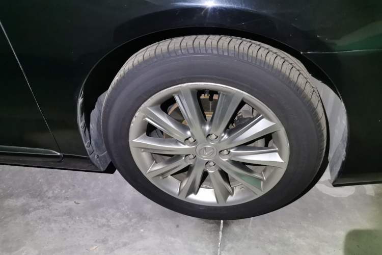 Used Lexus ES 2006 350 Luxury Edition Right Front Wheel Hub