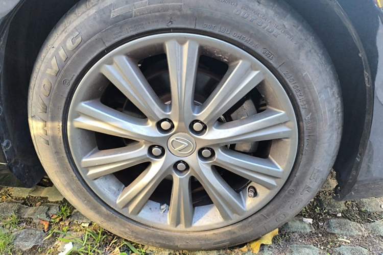 Used Lexus ES 2006 350 Luxury Edition Right Front Wheel Hub