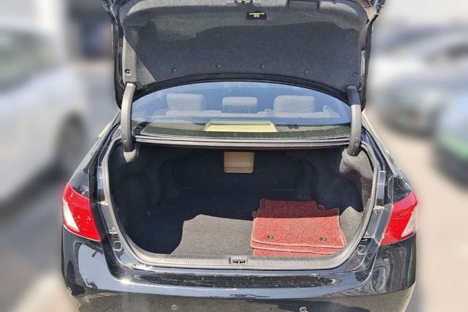 Used Lexus ES  Trunk
