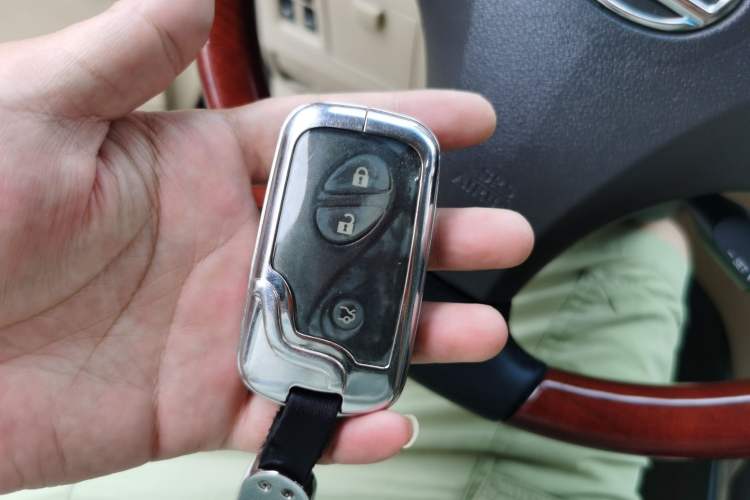Used Lexus ES 2006 350 Vehicle Key