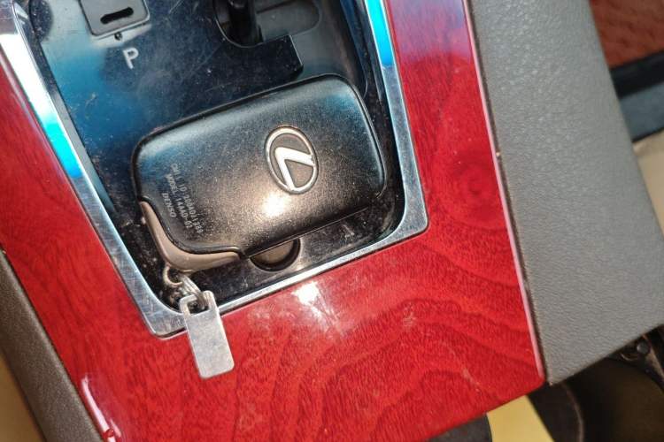 Used Lexus ES 2006 350 Vehicle Key