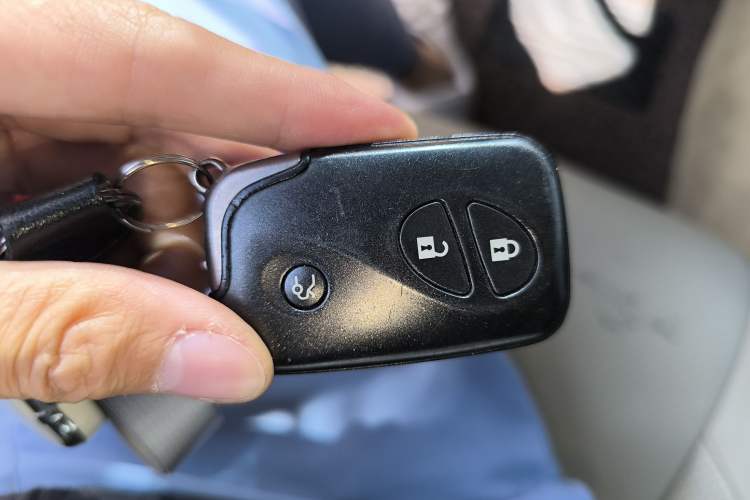Used Lexus ES 2006 350 Vehicle Key