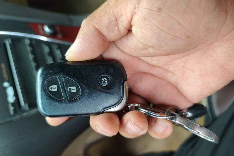 Used Lexus ES 2006 350 Vehicle Key