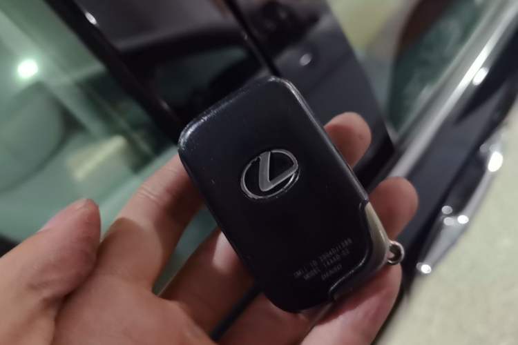 Used Lexus ES 2006 350 Luxury Edition Vehicle Key