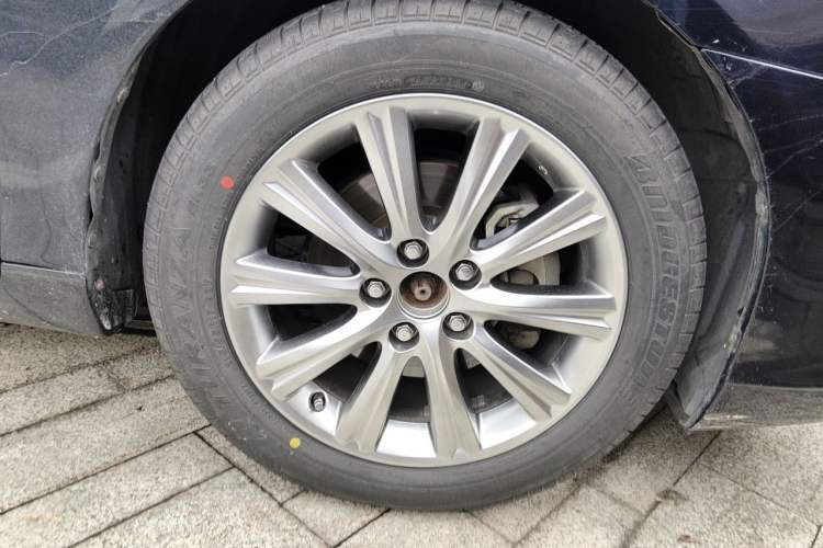 Used Lexus ES 2006 350 Luxury Edition Right Front Wheel Hub