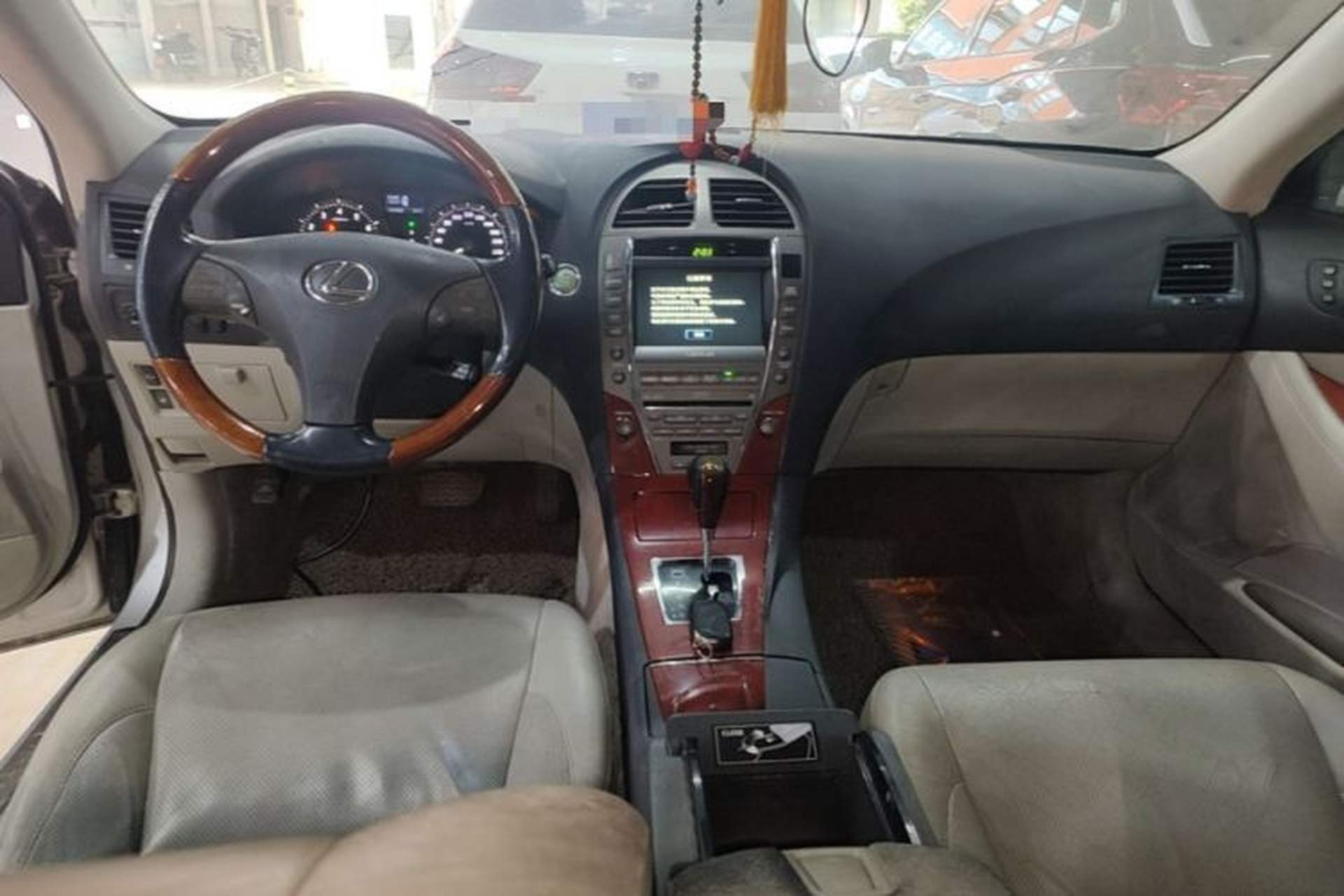 Used Lexus ES 2006 350 Luxury Edition Center Console