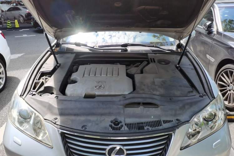 Used Lexus ES 2006 350 Engine Bay