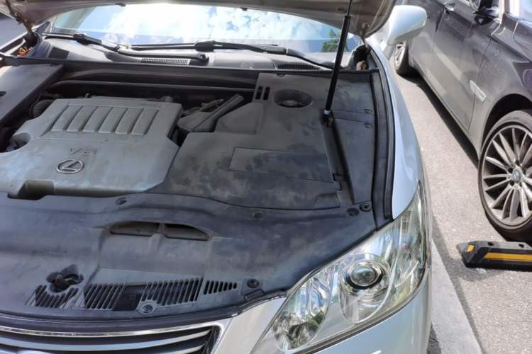 Used Lexus ES 2006 350 Engine Bay Left