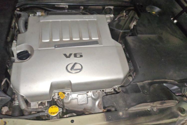 Used Lexus ES 2006 350 Engine Bay