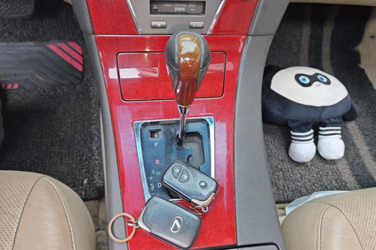 Used Lexus ES 2006 350 Luxury Edition Gear Lever