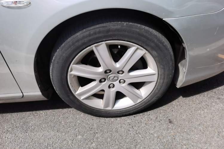 Used Lexus ES 2006 350 Right Front Wheel Hub