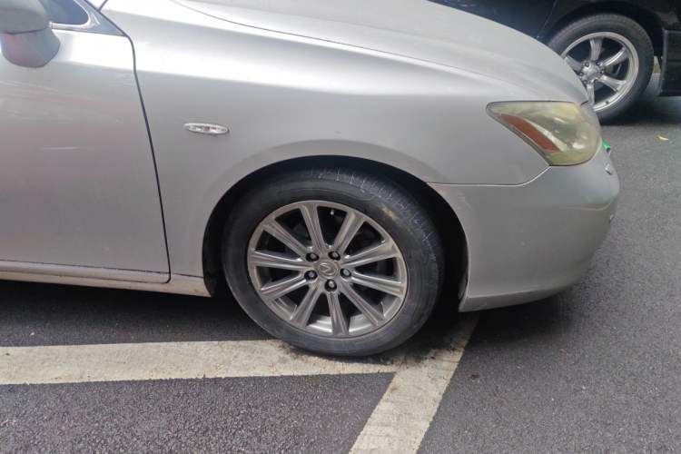 Used Lexus ES 2006 350 Right Front Wheel Hub
