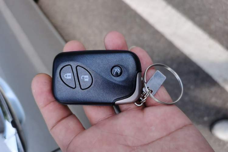 Used Lexus ES 2006 350 Vehicle Key