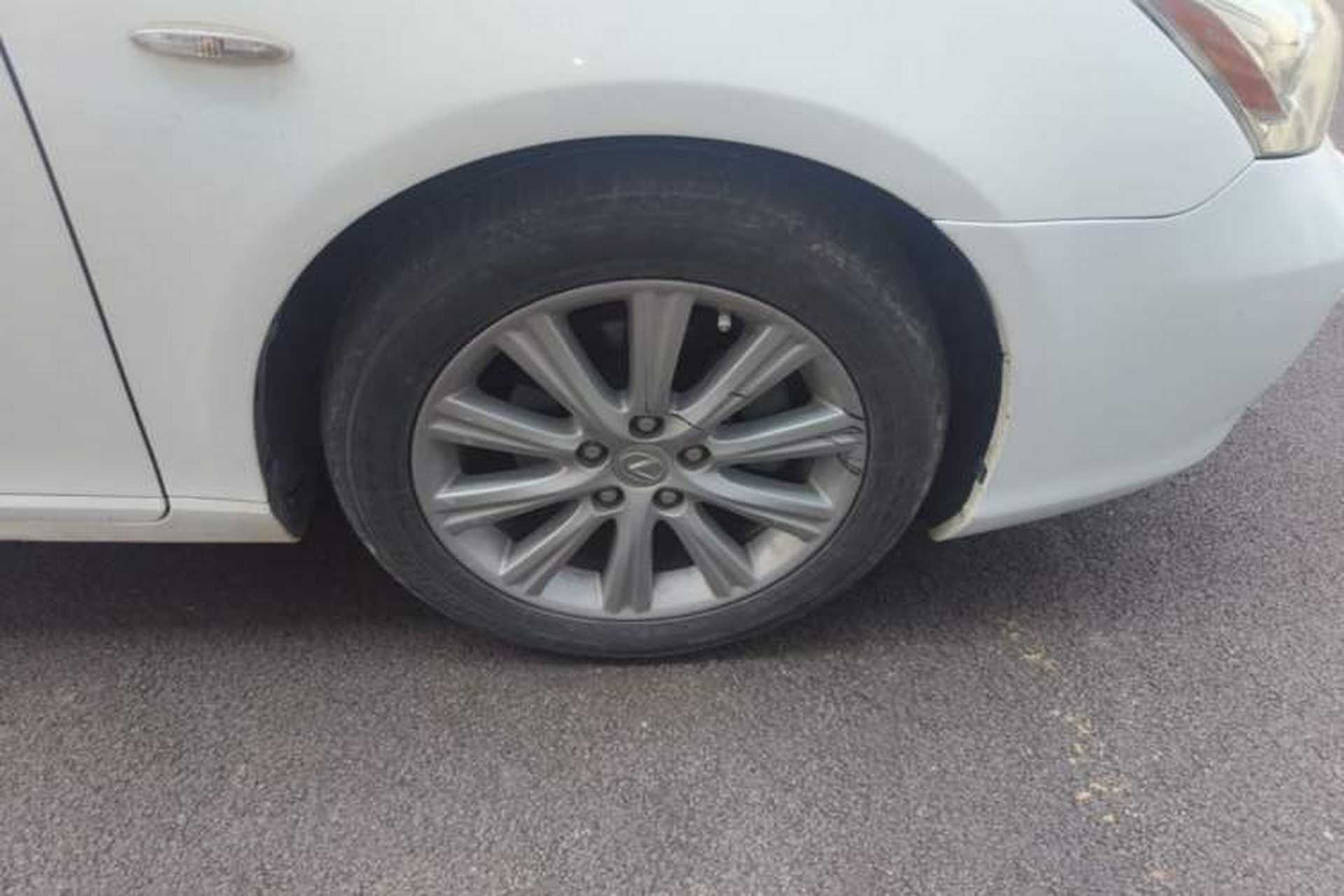 Used Lexus ES 2006 350 Luxury Edition Right Front Wheel Hub
