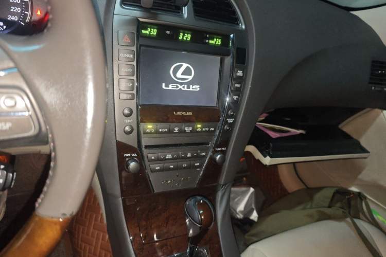 Used Lexus ES 2010 350 Luxury Edition Audio And AC Panel