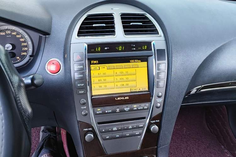 Used Lexus ES 2010 240 Luxury Edition Audio And AC Panel