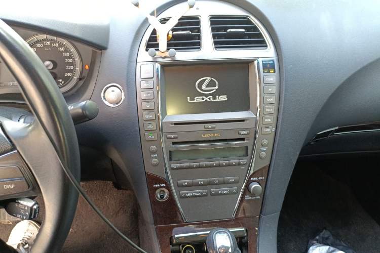 Used Lexus ES 2010 240 Elegant Edition Audio And AC Panel